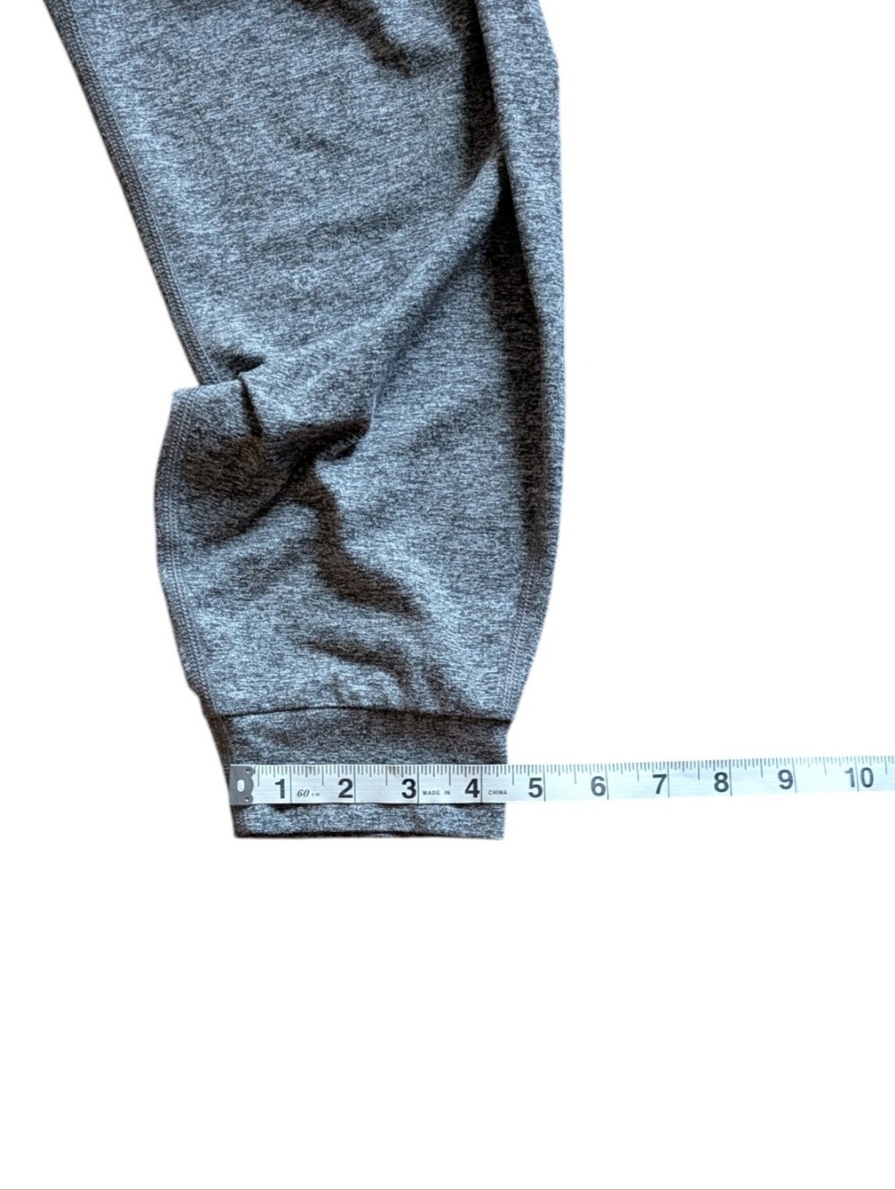 Vuori Performance Joggers Pale Grey Heather - Picture 12 of 12